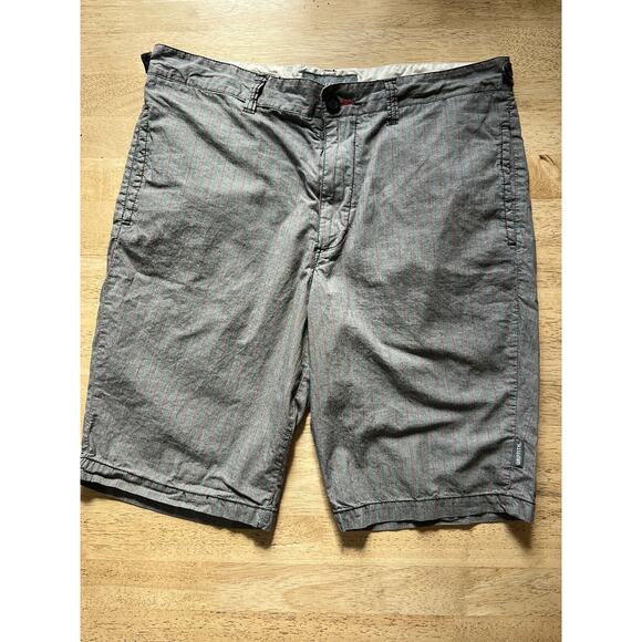 GRIFFITH MENS Vince. Khaki Grey Pin Striped Chino SHORTS SIZE 36 - Picture 1 of 4